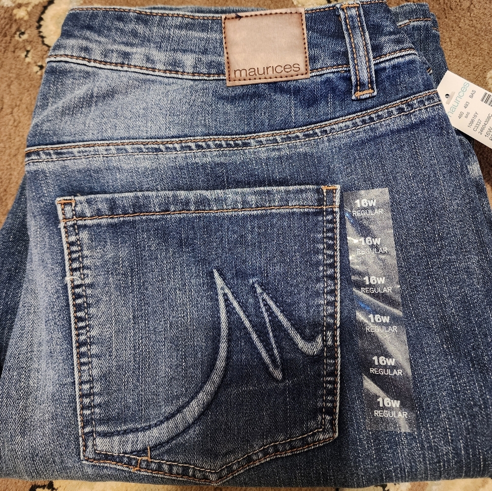 Maurices Straight Denim Flex mid rise jeans